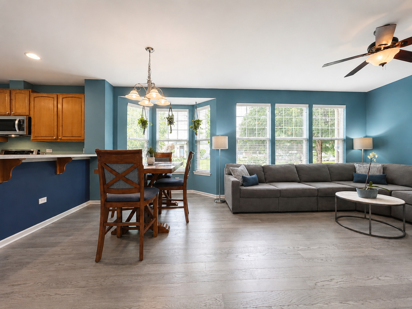 2815 NORMANDY Circle