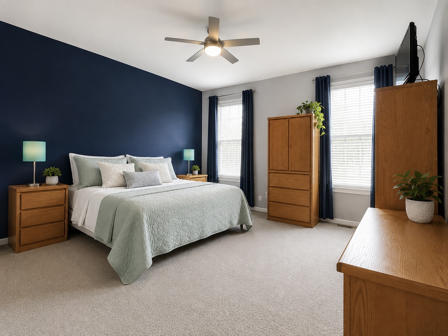2815 NORMANDY Circle