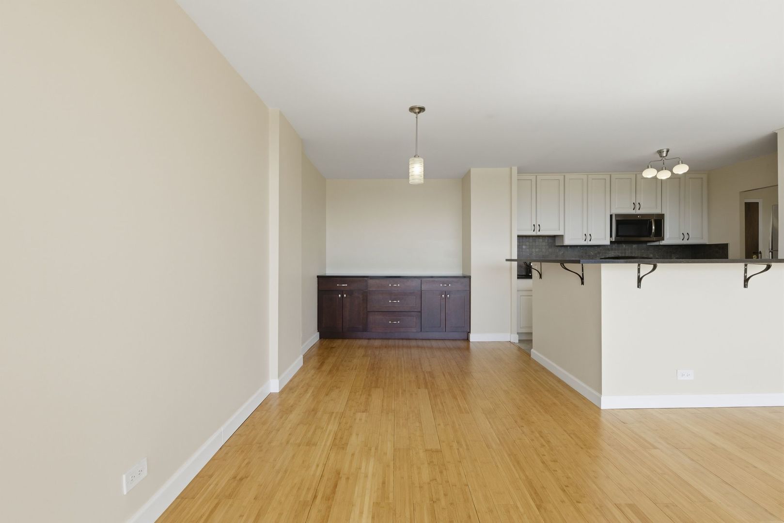33 N Main Street Unit: 6G