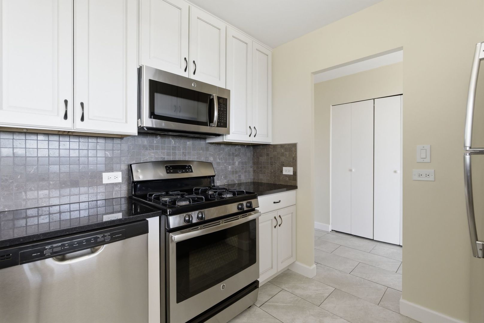 33 N Main Street Unit: 6G