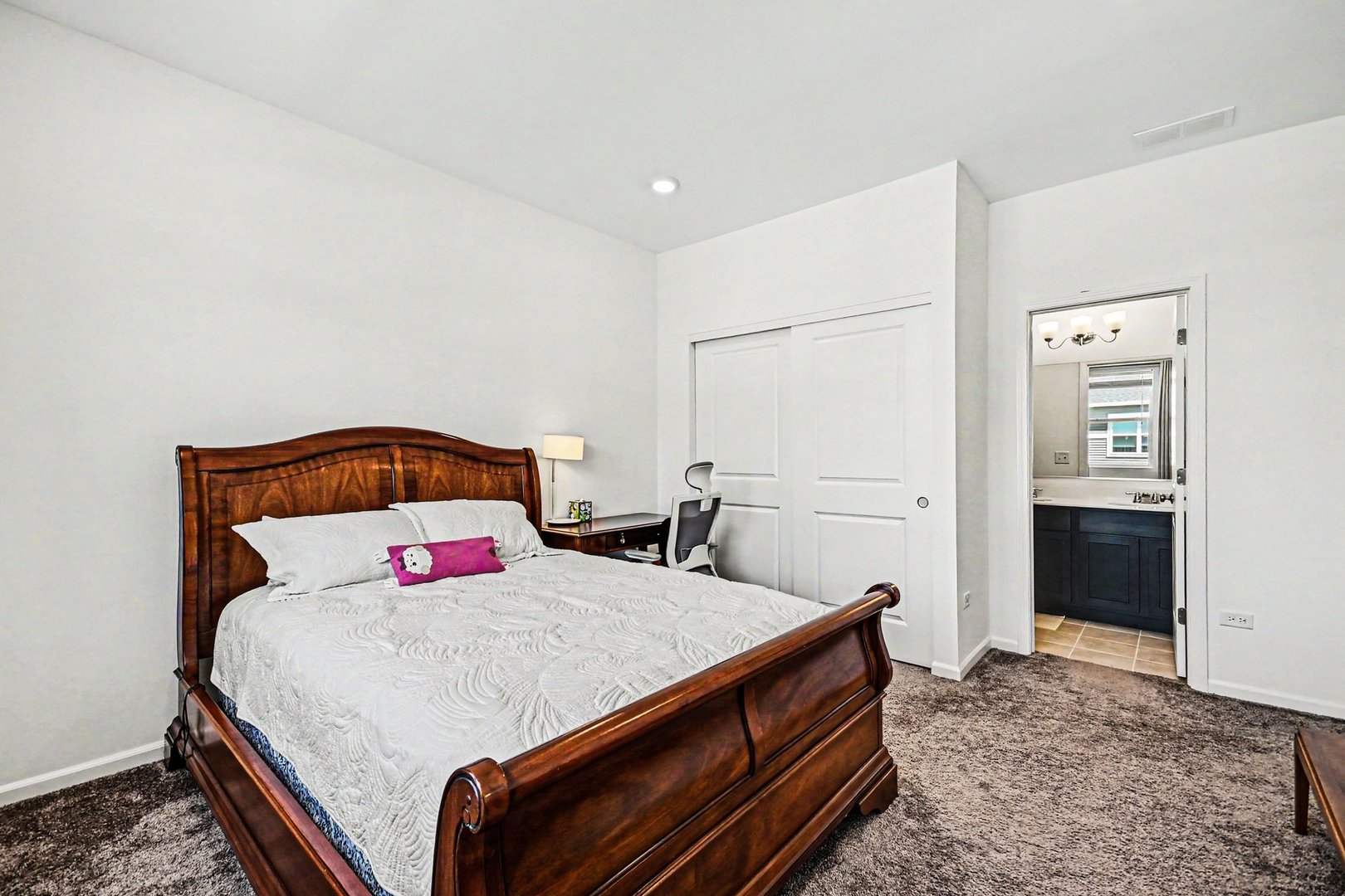 4271 Chelsea Manor Circle