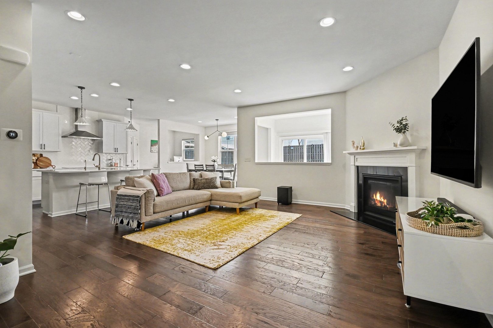 2515 LEANDER Court