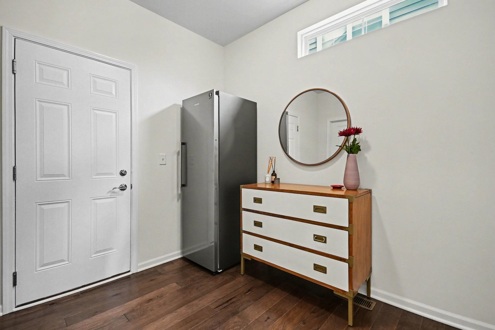 2515 LEANDER Court