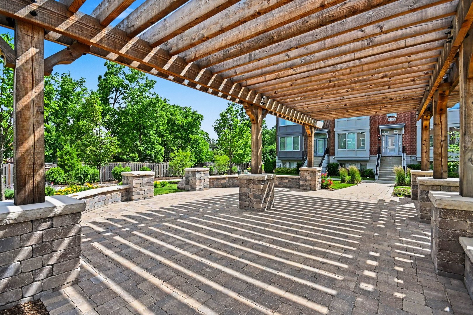 1215 Gateway Court