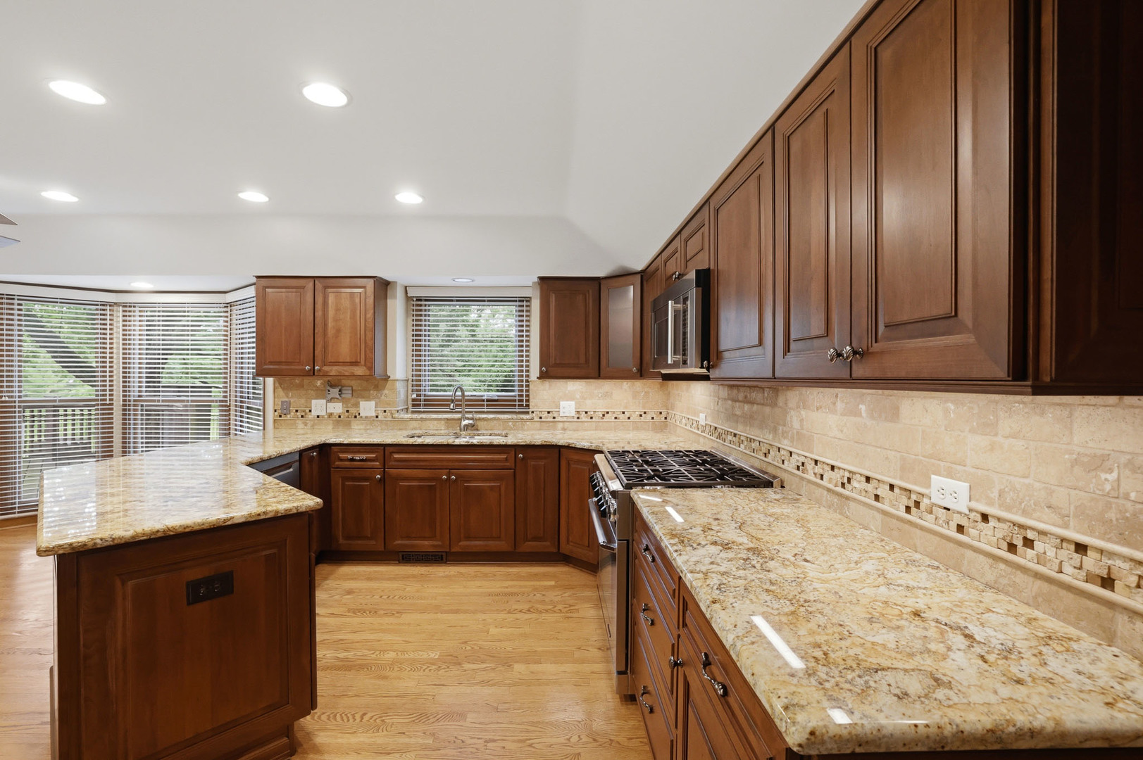 2528 Sun Valley Road