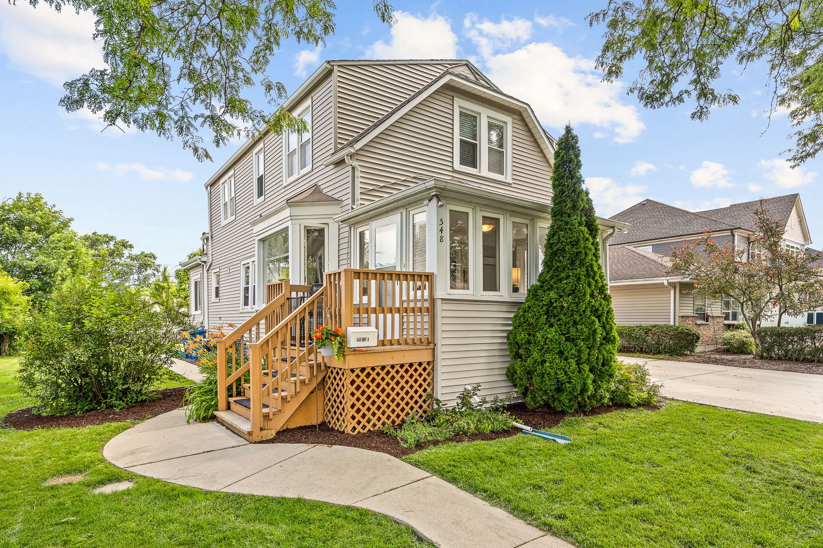 548 Prairie Avenue
