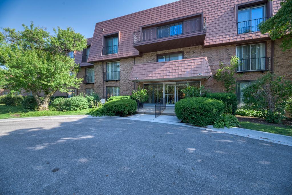 4000 Dundee Road Unit: 107