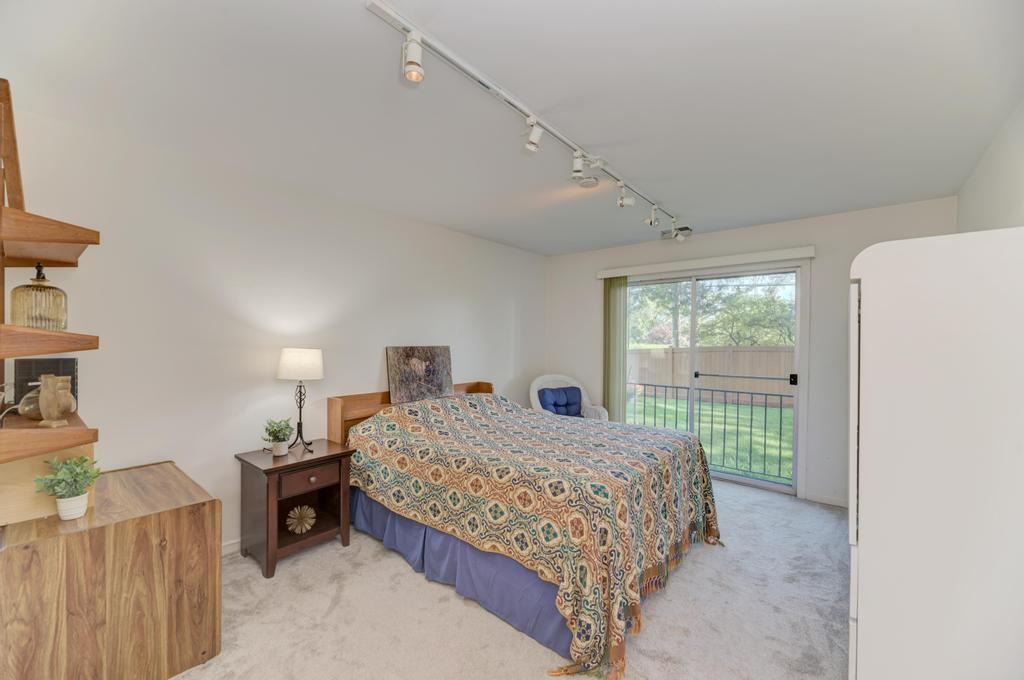 4000 Dundee Road Unit: 107