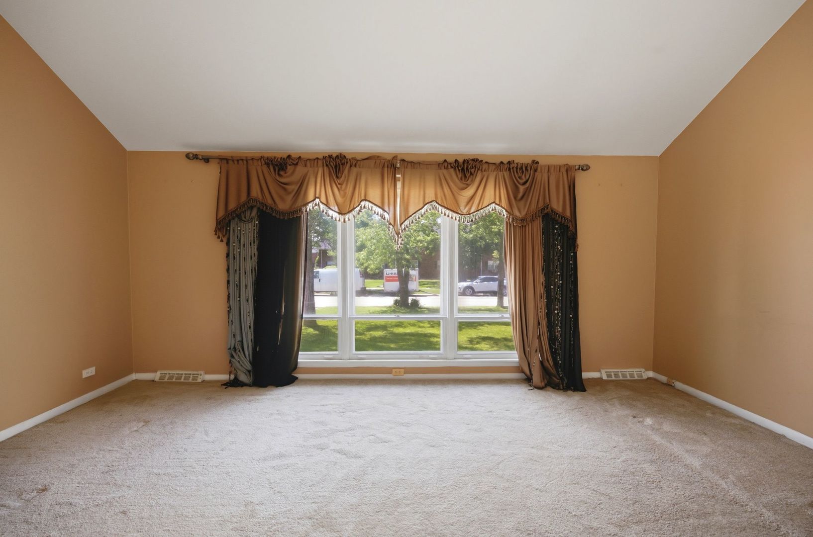 1142 Brighton Place