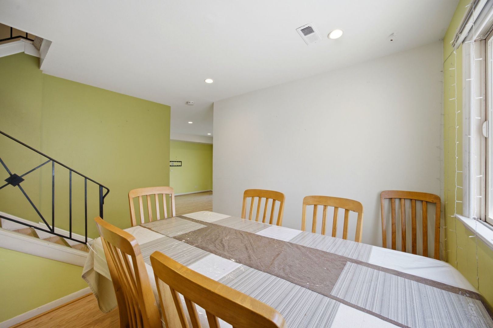 1142 Brighton Place