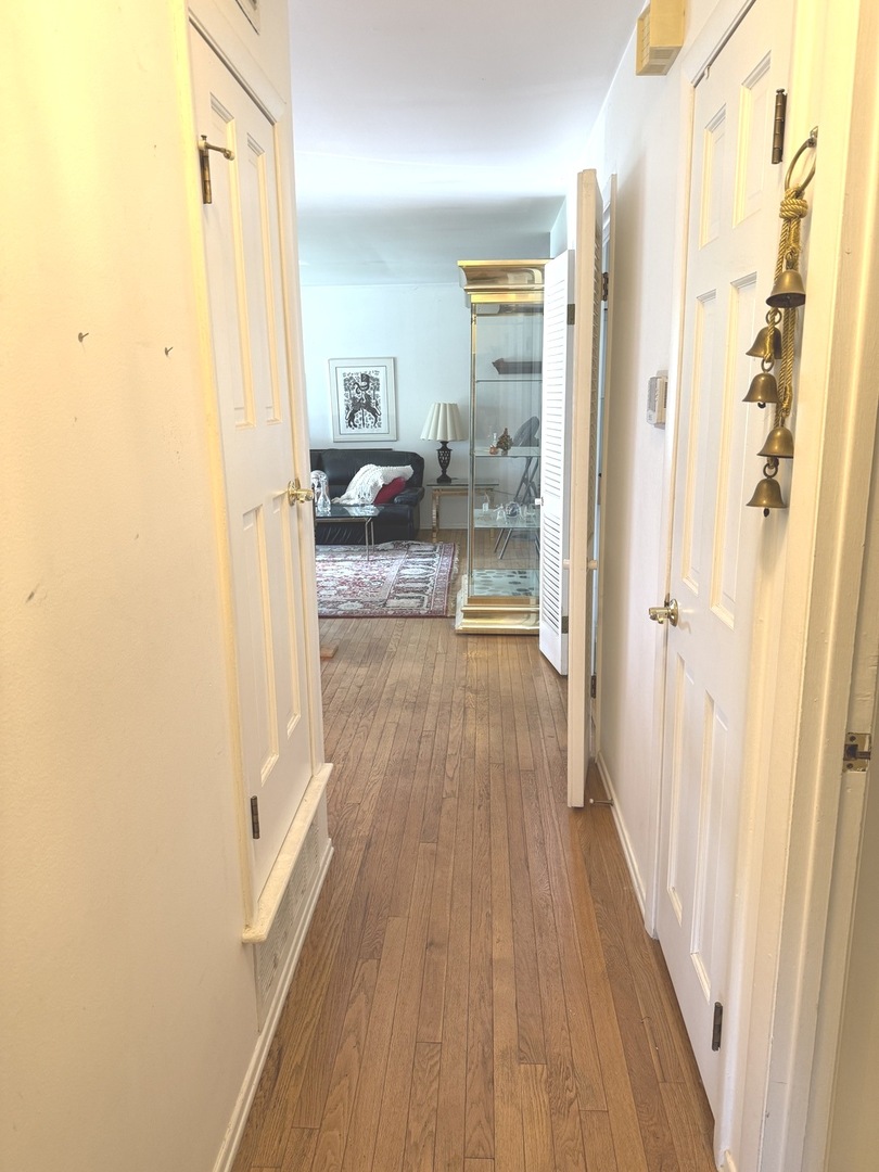 2S079 Glen Avenue