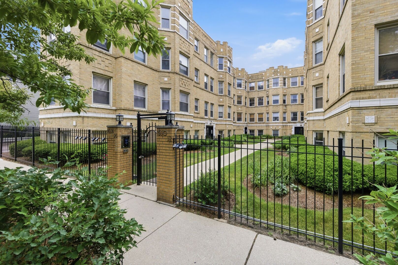 1634 W Columbia Avenue Unit: 1N
