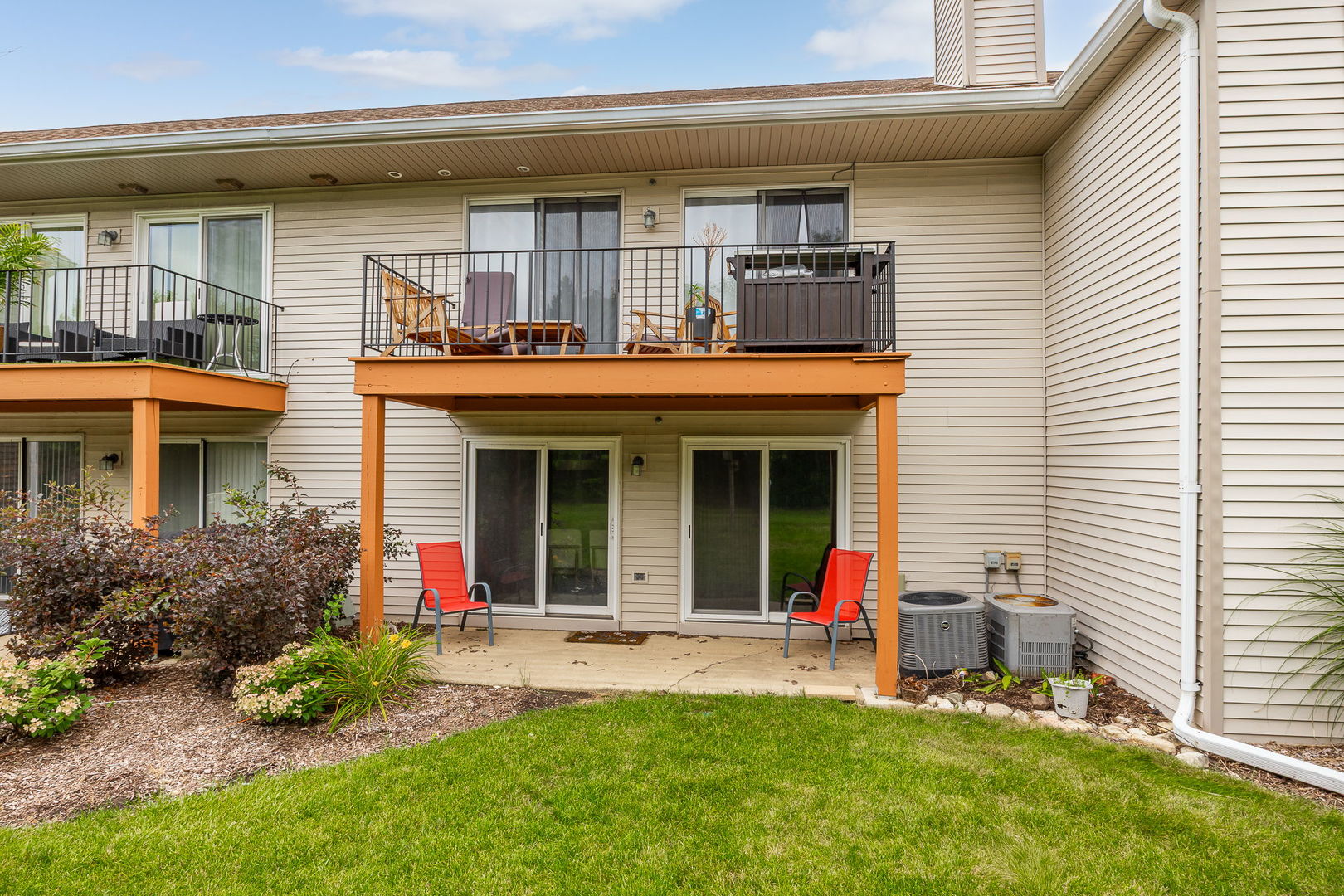 7050 Newport Drive Unit: 101