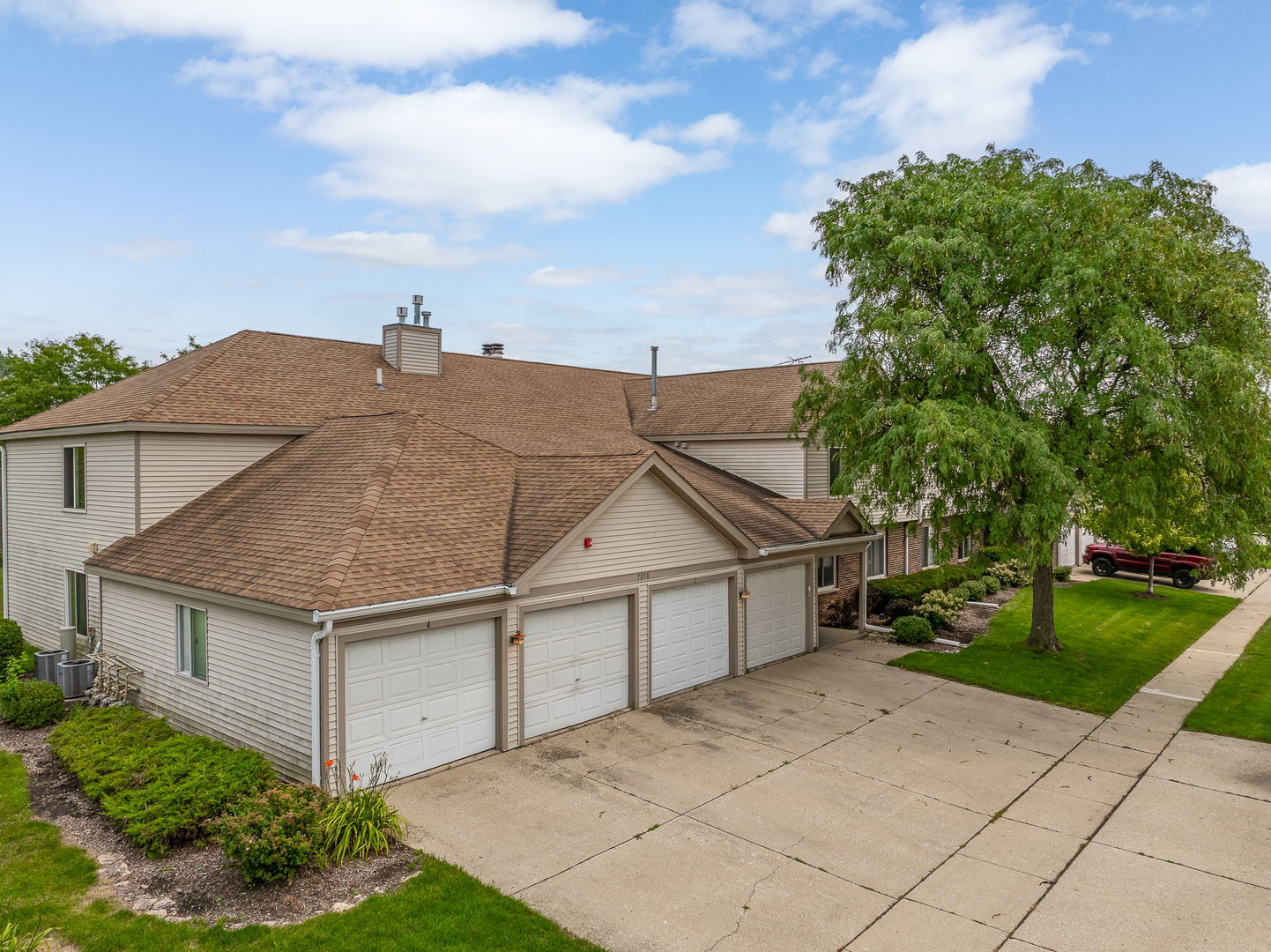 7050 Newport Drive Unit: 101