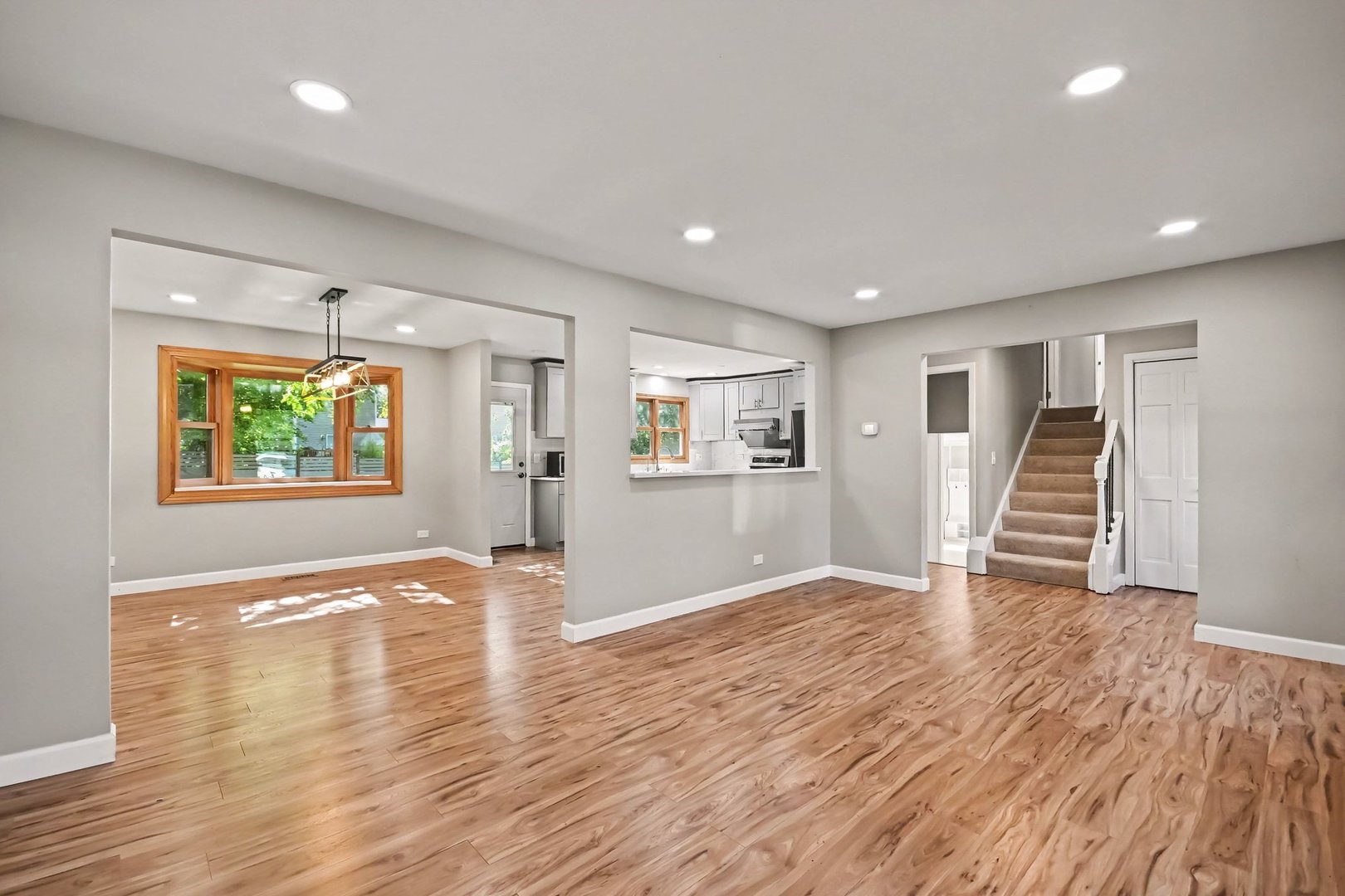 5195 Castaway Lane