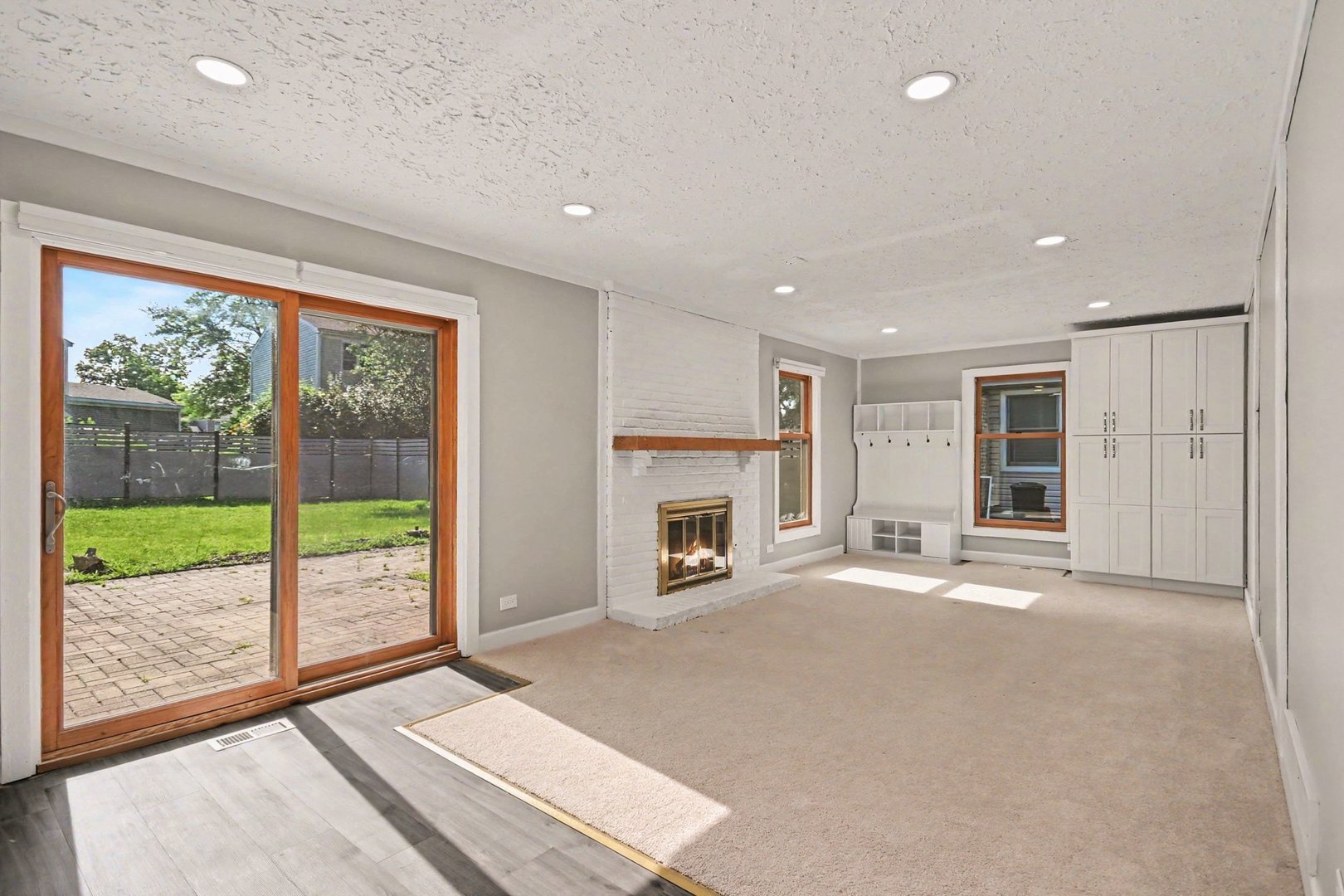 5195 Castaway Lane
