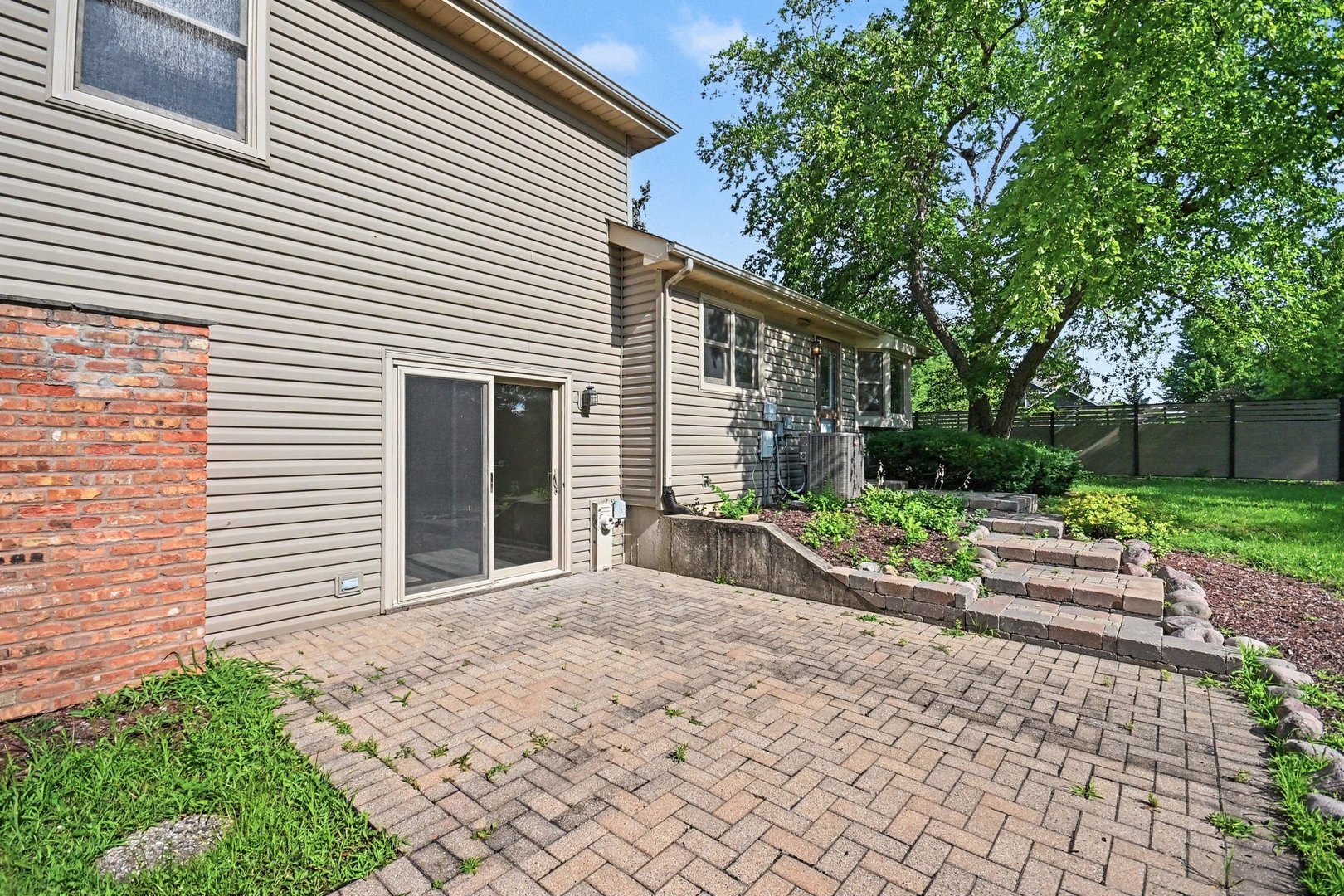 5195 Castaway Lane