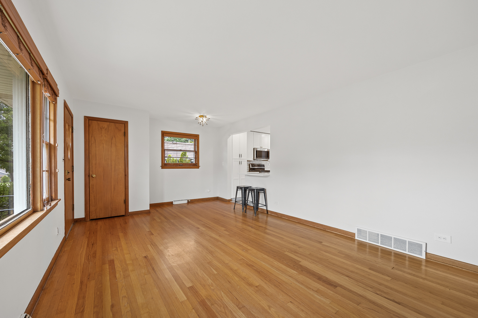 22 6th Street
