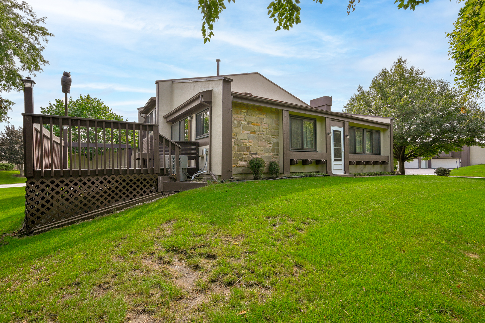 19 Elmwood Square