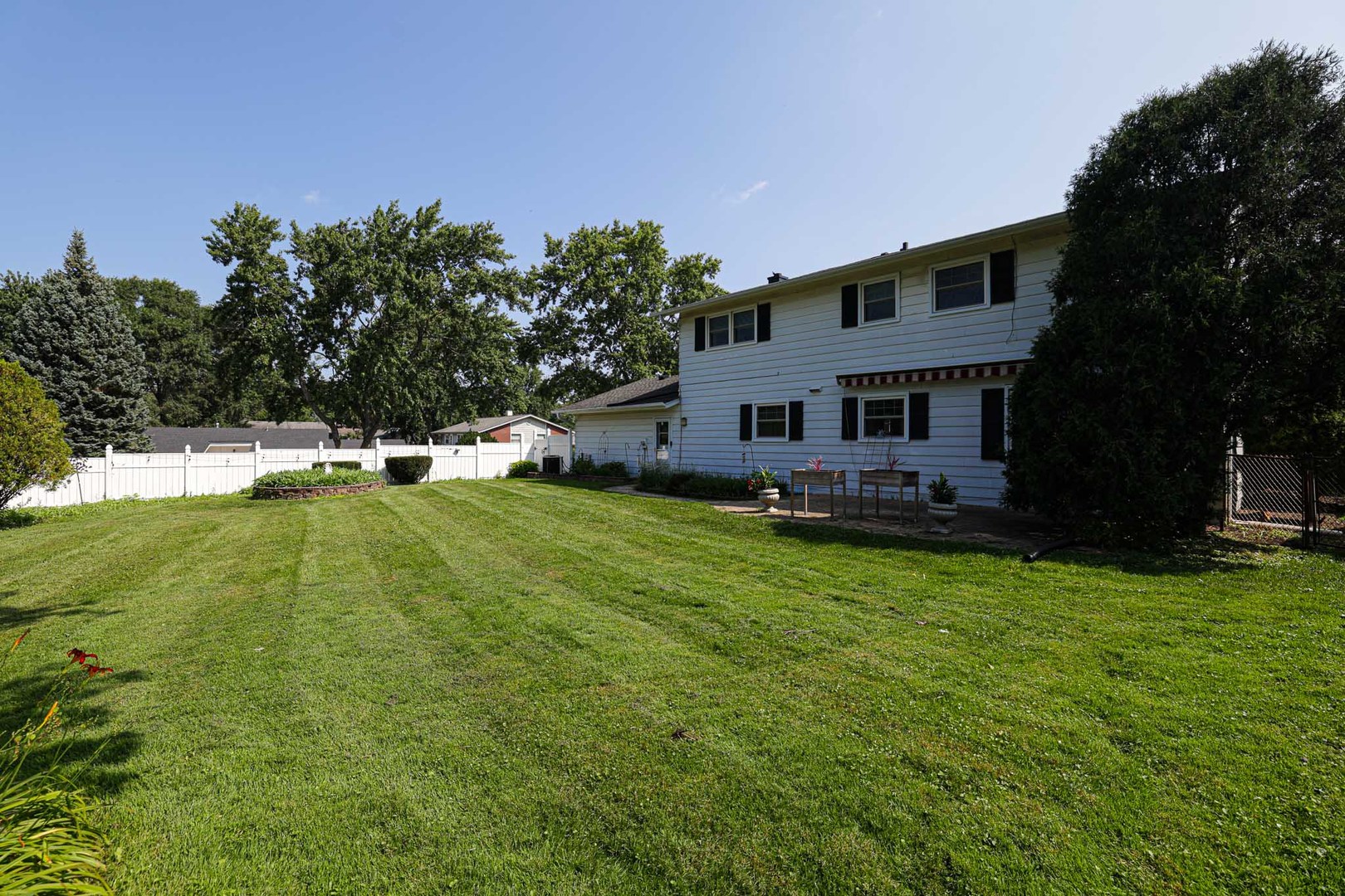 6104 Westgate Court