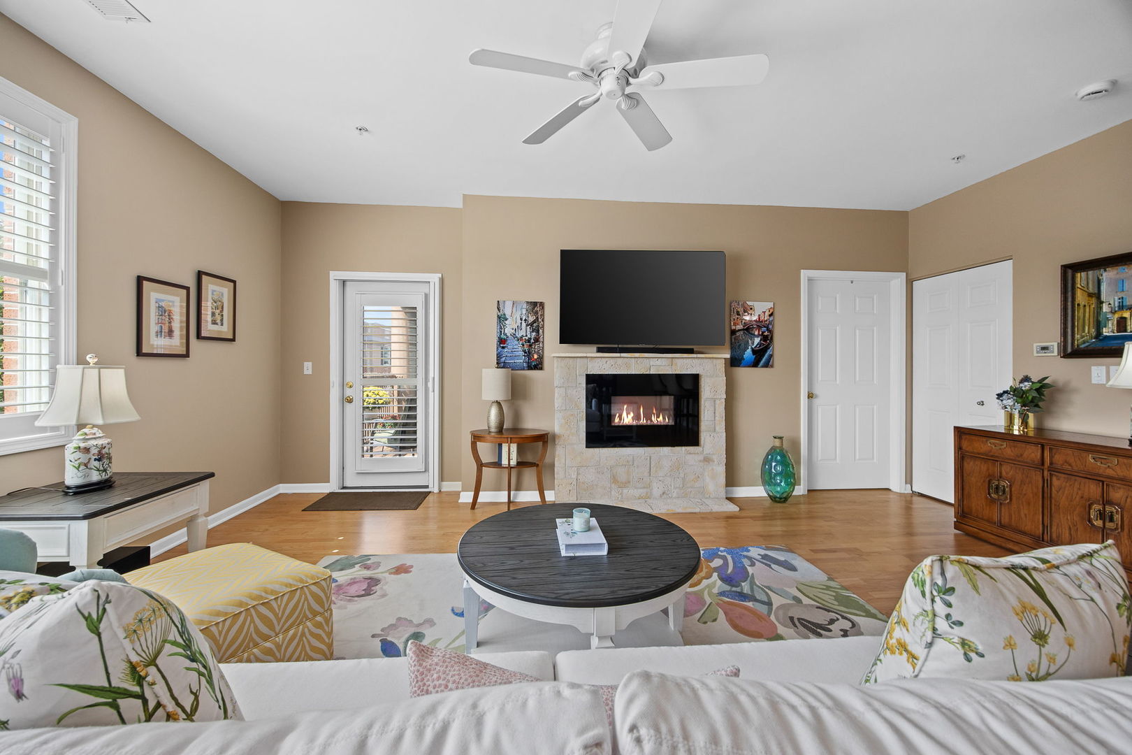935 Burlington Avenue Unit: 309