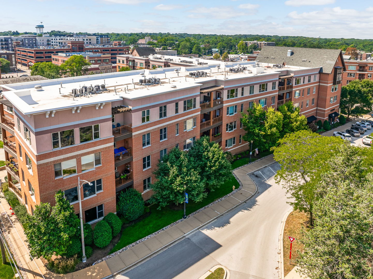 935 Burlington Avenue Unit: 309