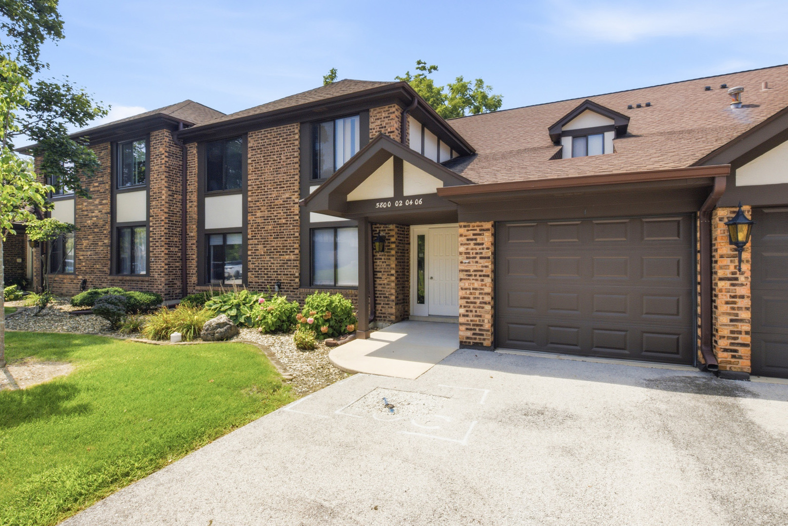 5804 Doe Circle Unit: 6