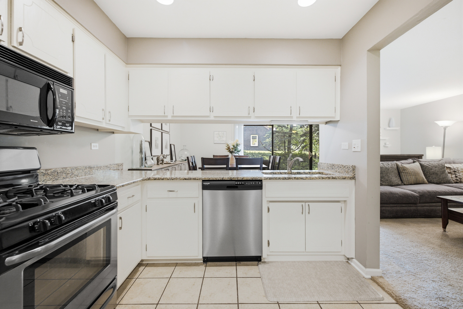5804 Doe Circle Unit: 6
