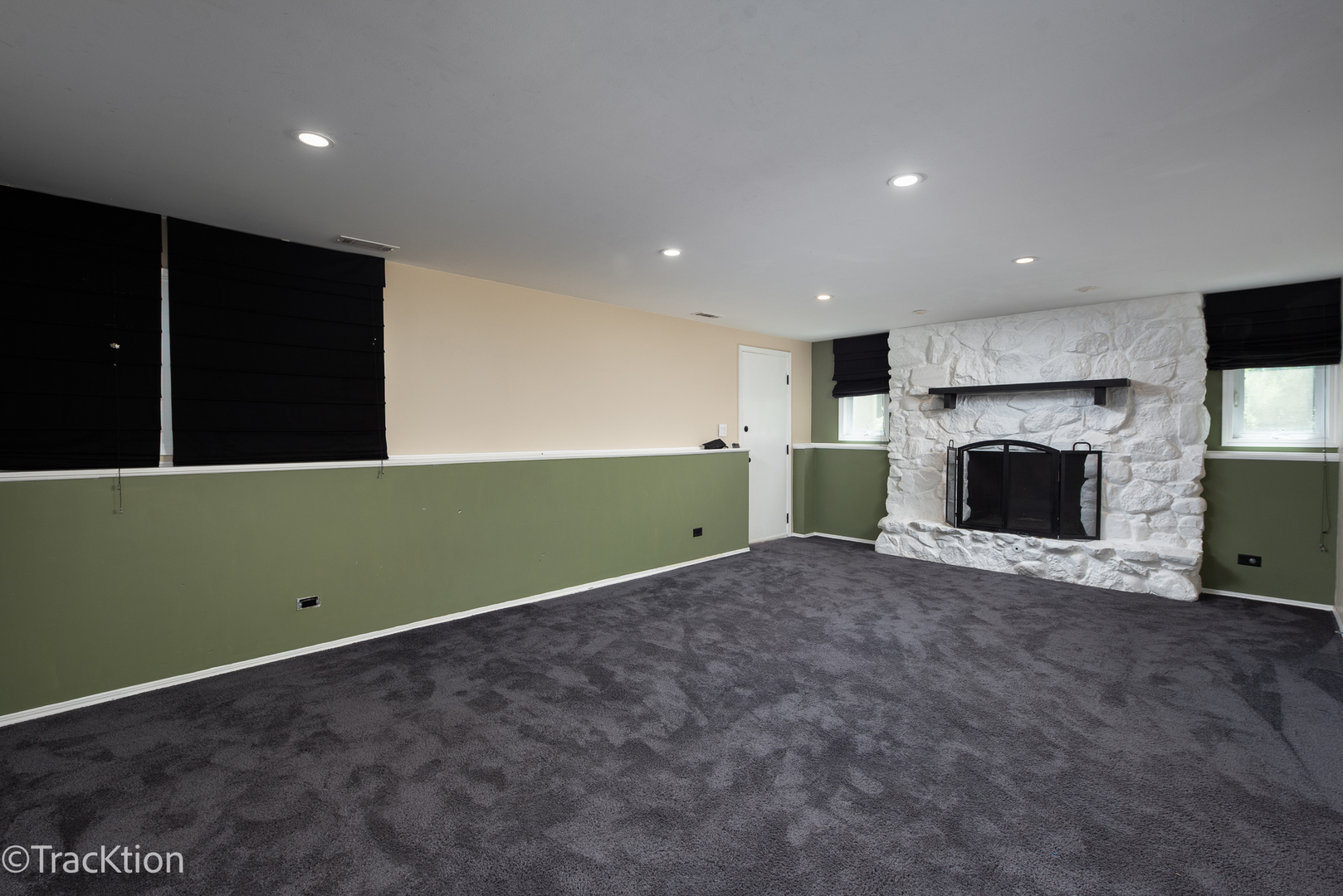 11S560 Whittington Lane
