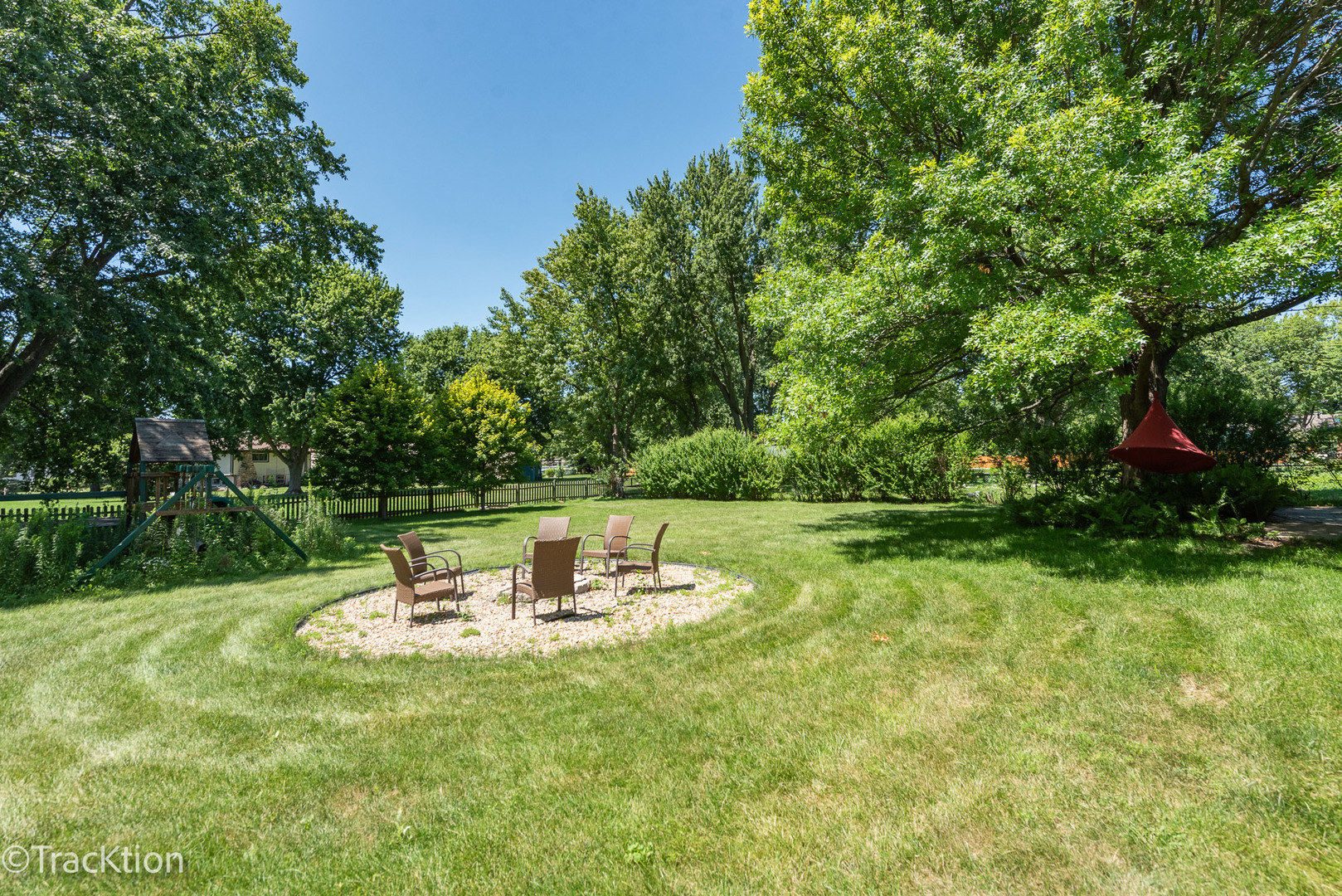 11S560 Whittington Lane