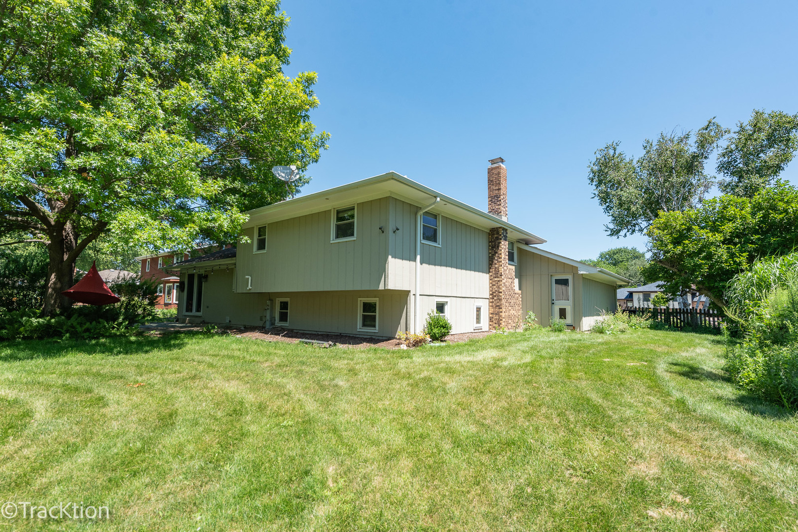 11S560 Whittington Lane