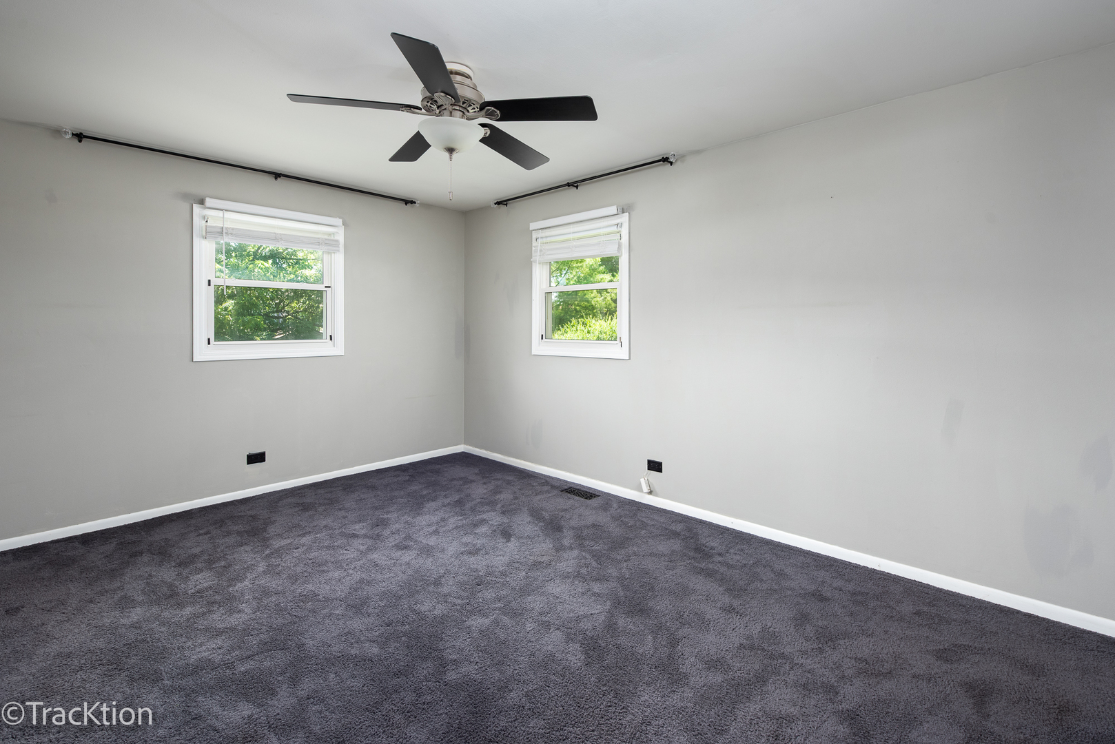 11S560 Whittington Lane