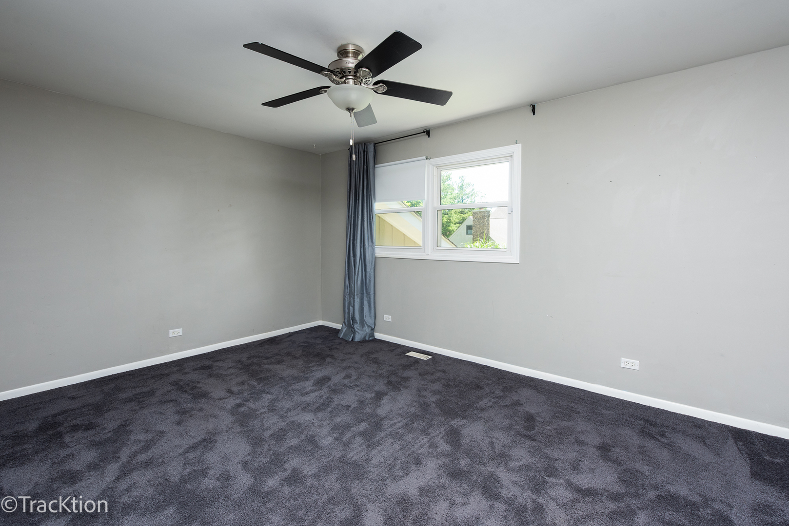 11S560 Whittington Lane