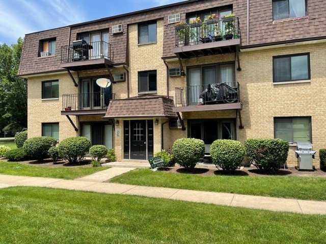 106 Olesen Drive Unit: 101