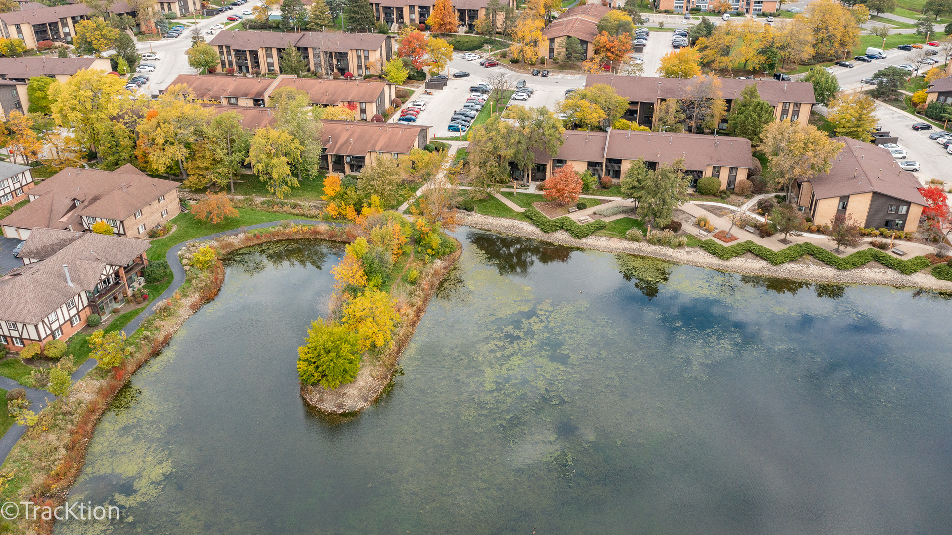 6147 Knoll Wood Court Unit: 204