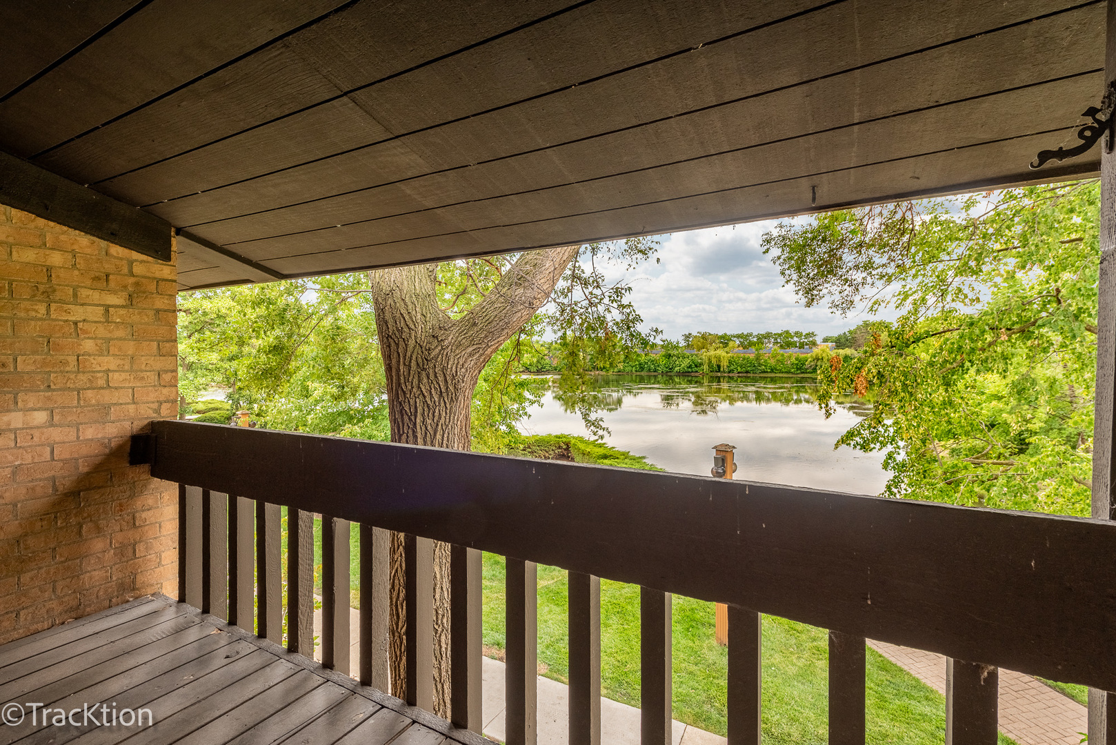 6147 Knoll Wood Court Unit: 204