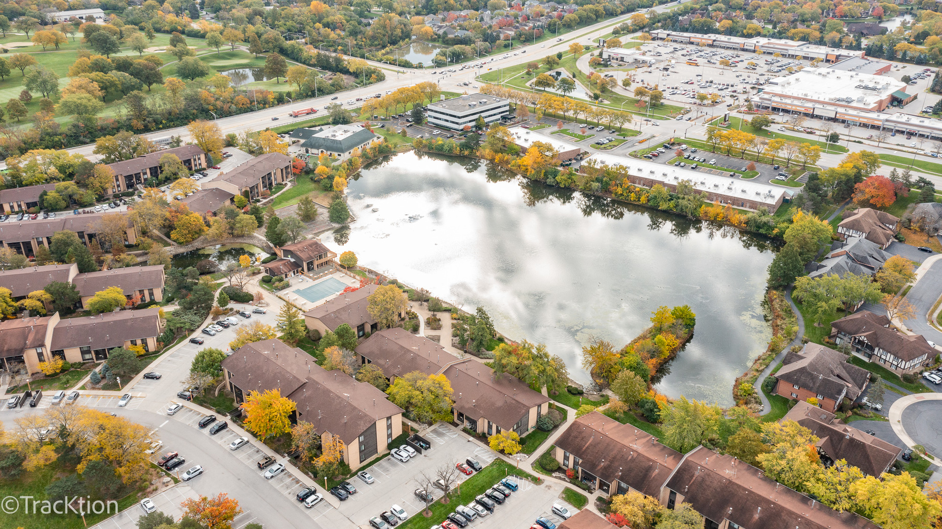 6147 Knoll Wood Court Unit: 204