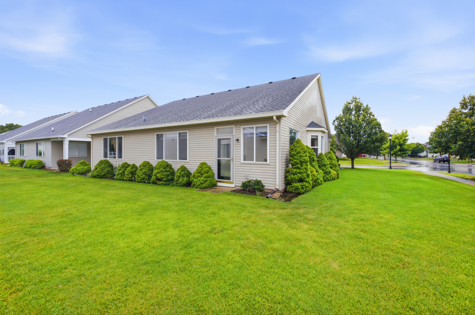 623 Saugatuk Circle