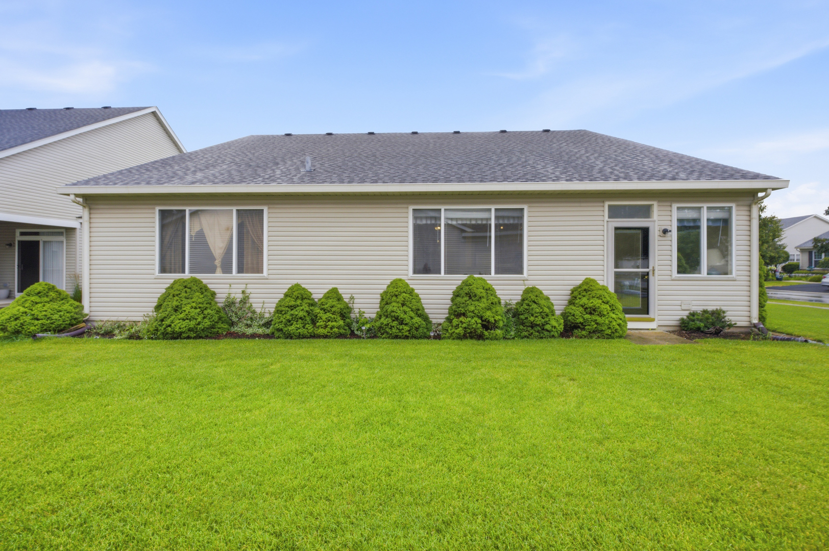 623 Saugatuk Circle