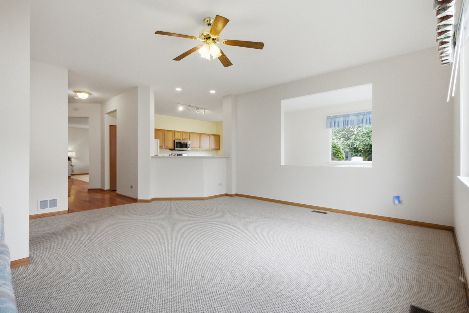 623 Saugatuk Circle