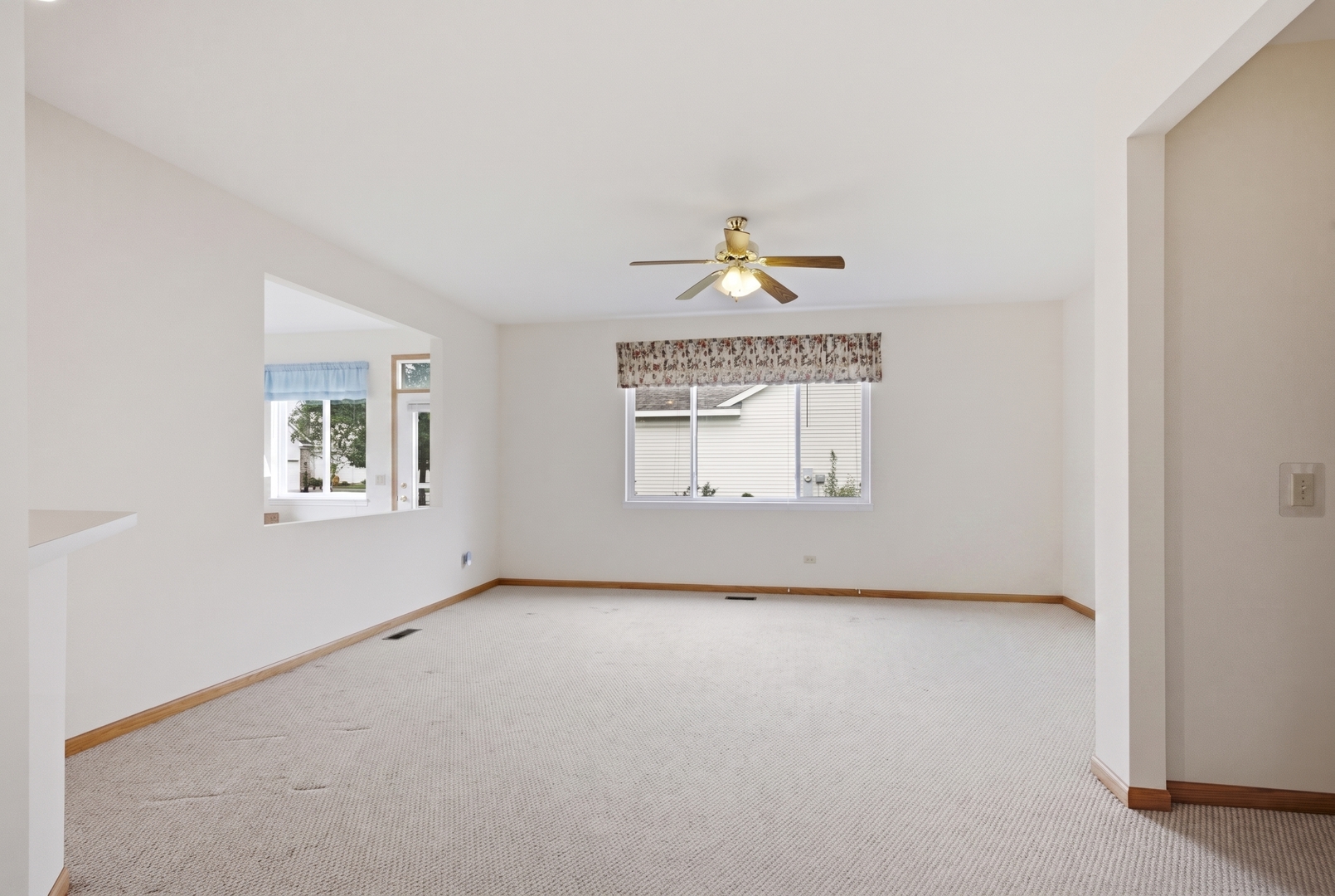 623 Saugatuk Circle