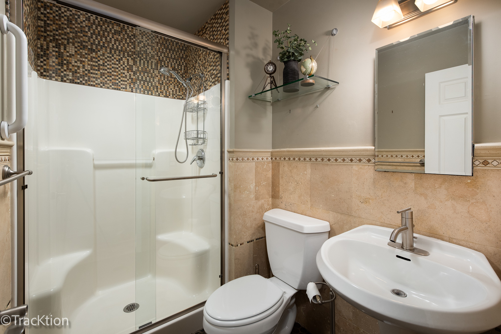 57 E Hattendorf Avenue Unit: 210