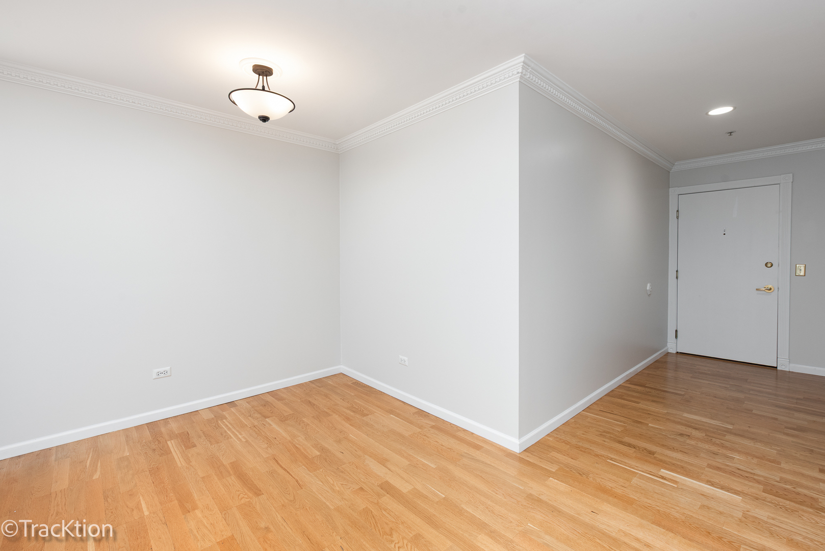 57 E Hattendorf Avenue Unit: 210