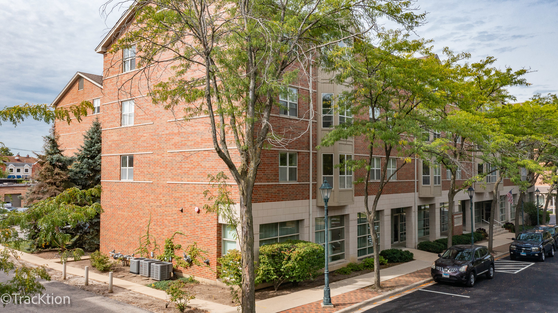 57 E Hattendorf Avenue Unit: 210