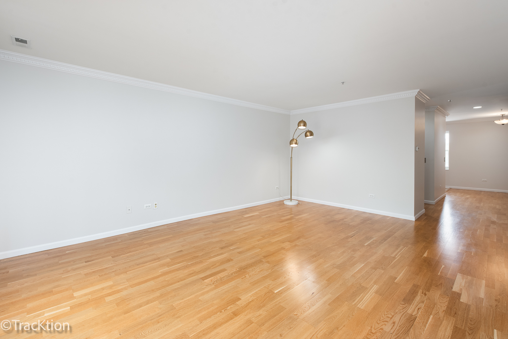 57 E Hattendorf Avenue Unit: 210