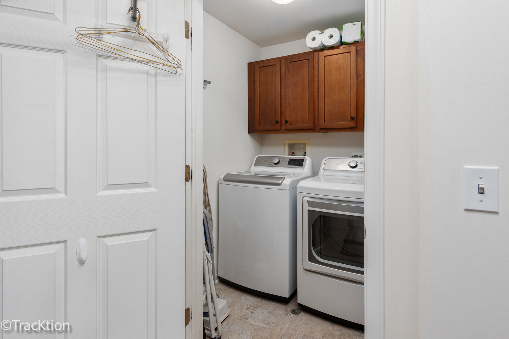845 E 22nd Street Unit: B-417