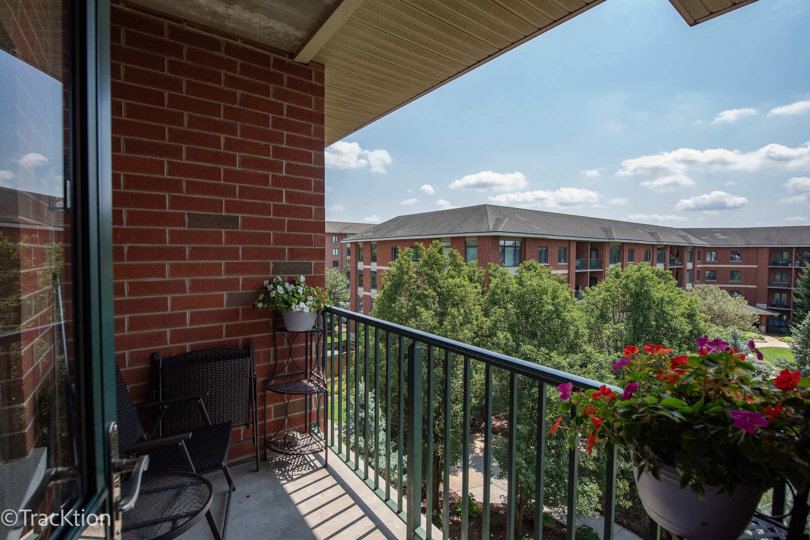 845 E 22nd Street Unit: B-417