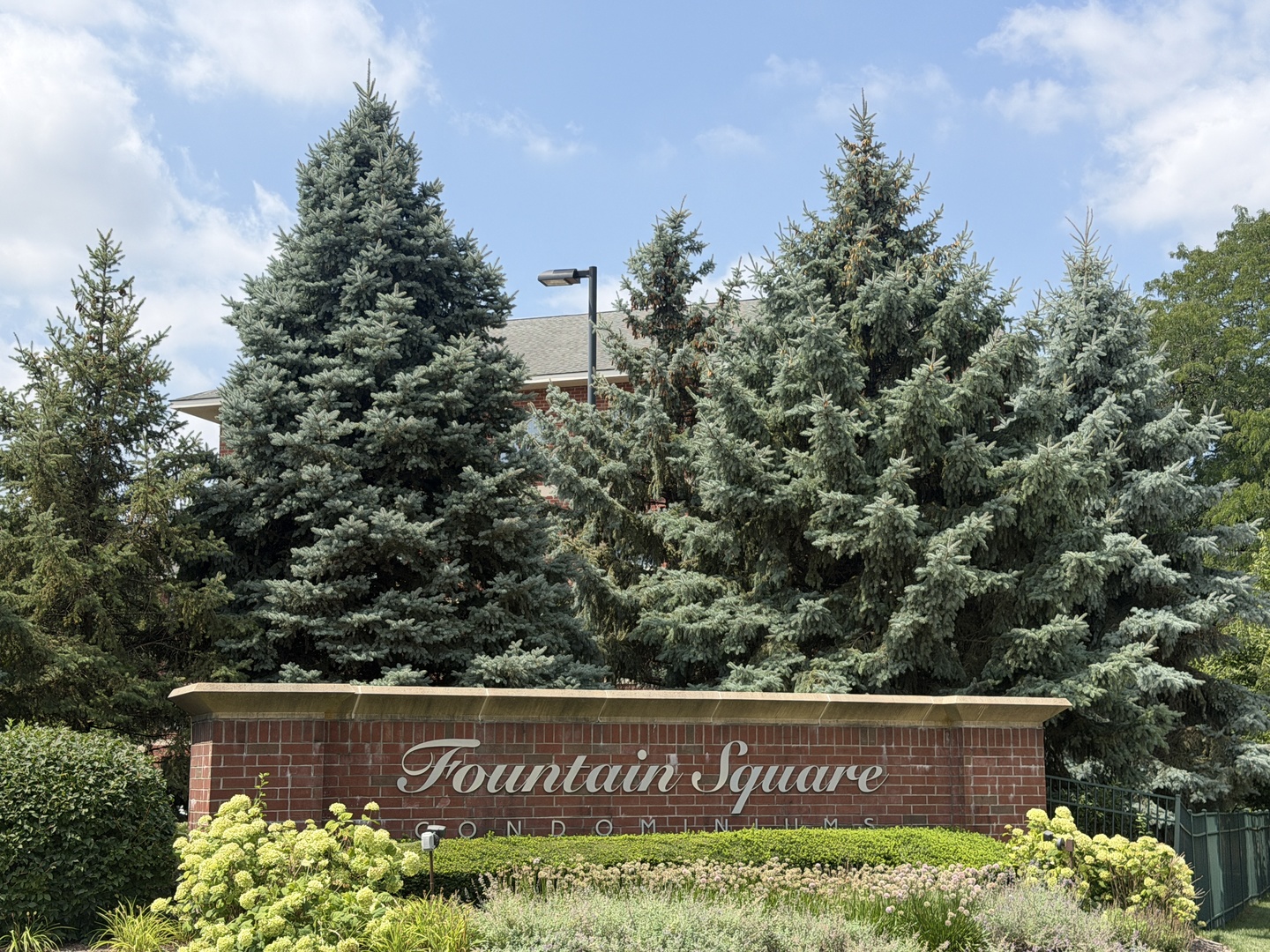 845 E 22nd Street Unit: B-417
