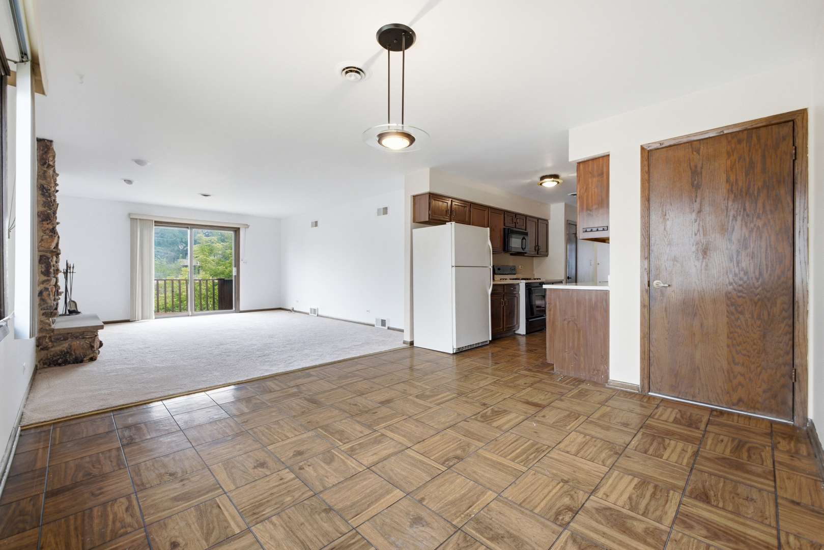 301 N Catino Court