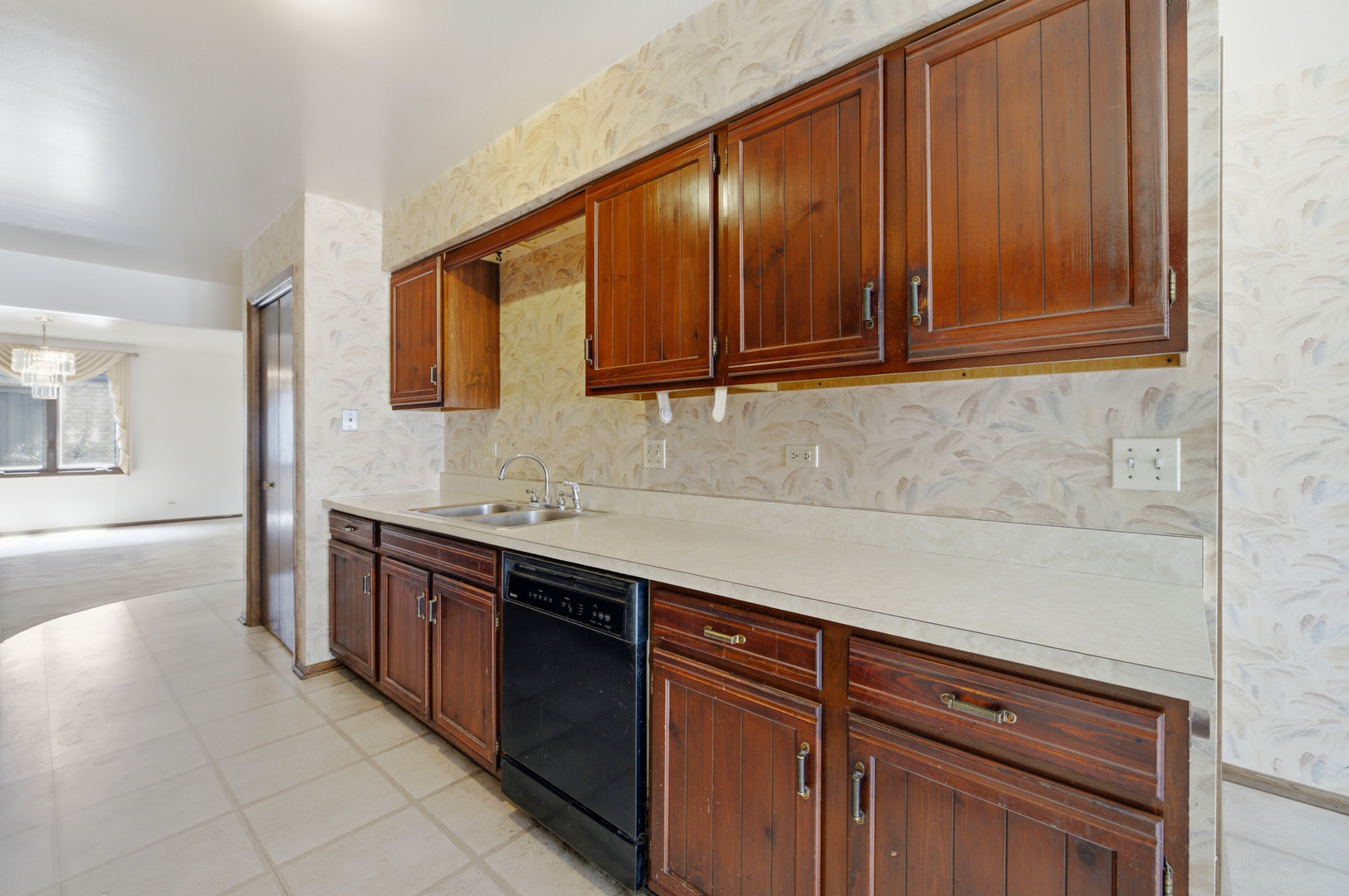 301 N Catino Court